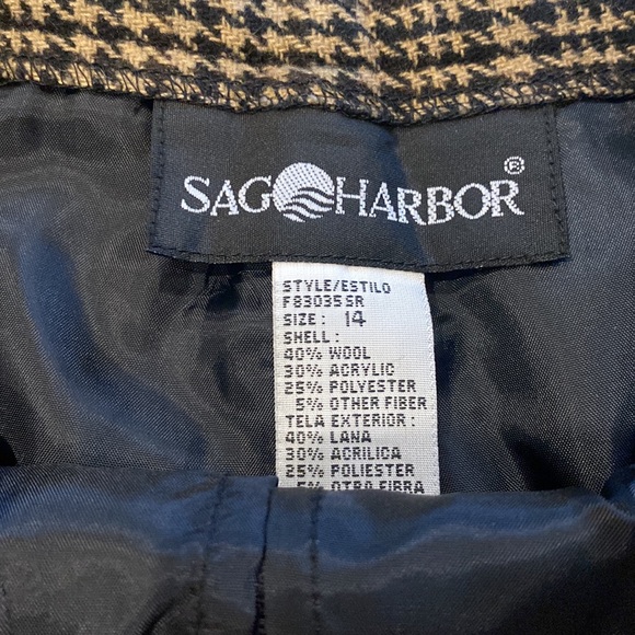 2 Sag Harbor high waisted shorts - Picture 2 of 5